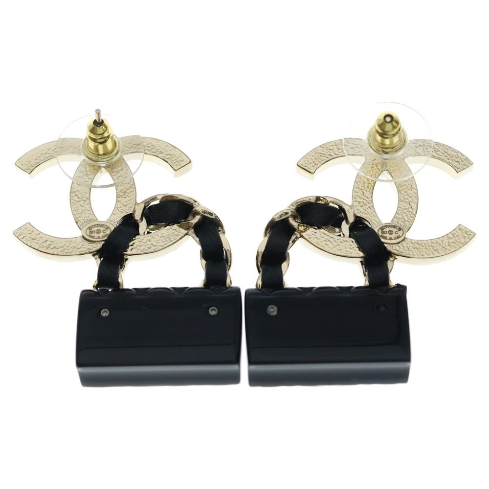 Chanel Quilted Motif Earrings Black Gold — view 2