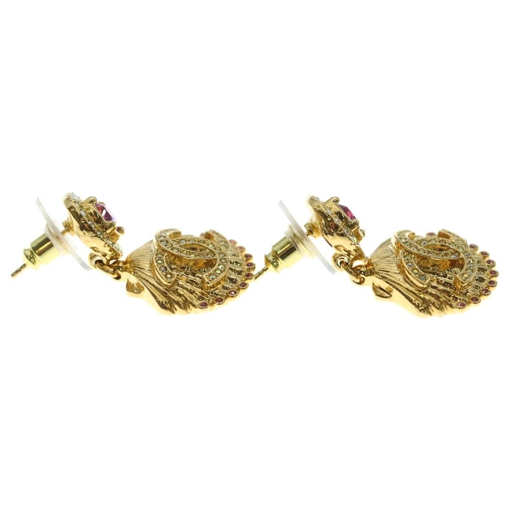 Chanel CC Logo Earrings Shell Rhinestone Gold — view 4