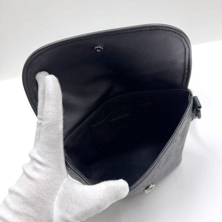 Louis Vuitton Pulse Wearable Wallet Monogram Shadow Black — view 7