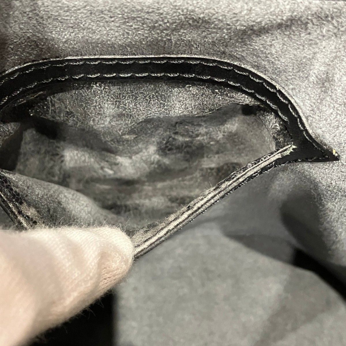 Louis Vuitton Cannes Epi Handbag Leather — view 6