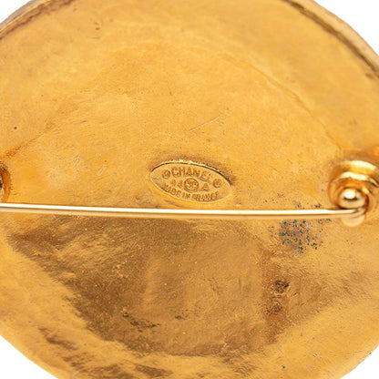 Chanel CC Logo Vintage Medallion Round Brooch Gold Plated — view 3