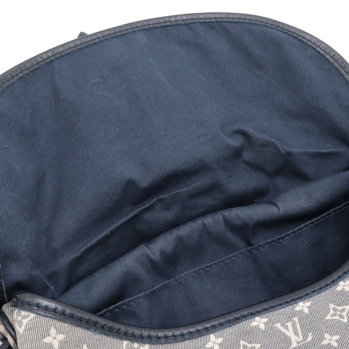 Louis Vuitton Monogram Idylle Saumur PM Shoulder Bag Crossbody Canvas Leather — view 8