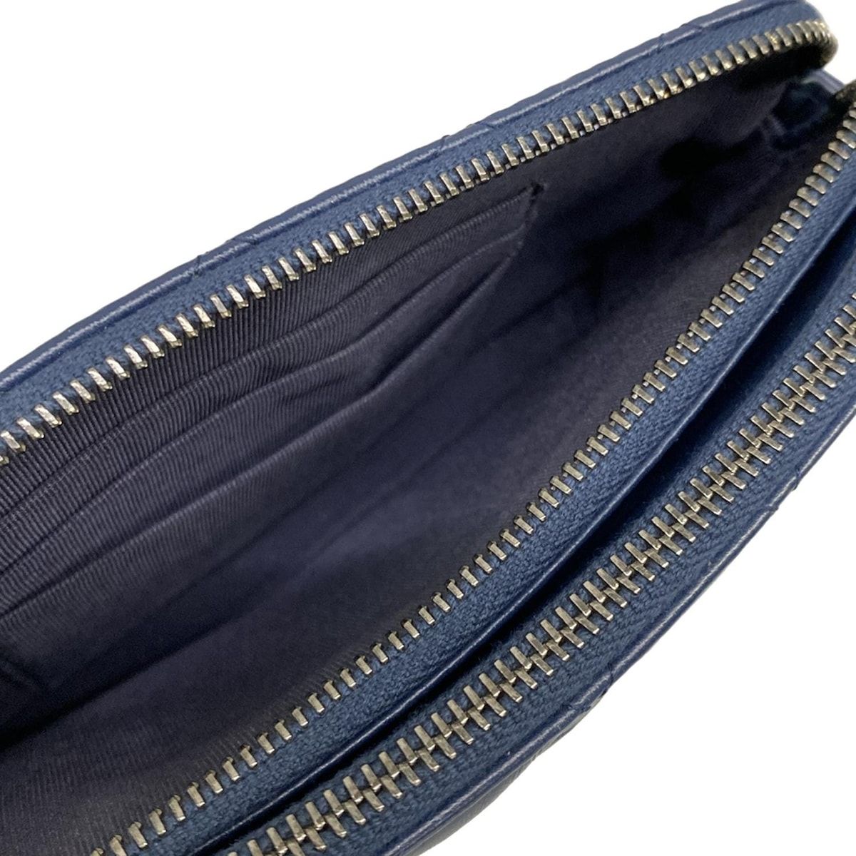 Chanel Wallet Gabriel Chain Clutch Quilted Navy Leather — view 3