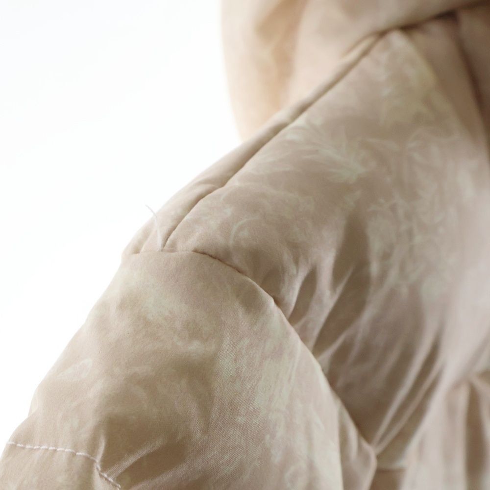 Dior Baby Toile de Jouy Allover Pattern Down Snap Button Romper Gloves — view 4