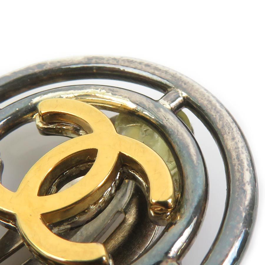 Chanel Earrings CC Logo — view 4