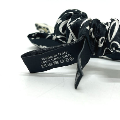 Chanel Scrunchie All Over Pattern Bicolor Ribbon Silk Black — view 4