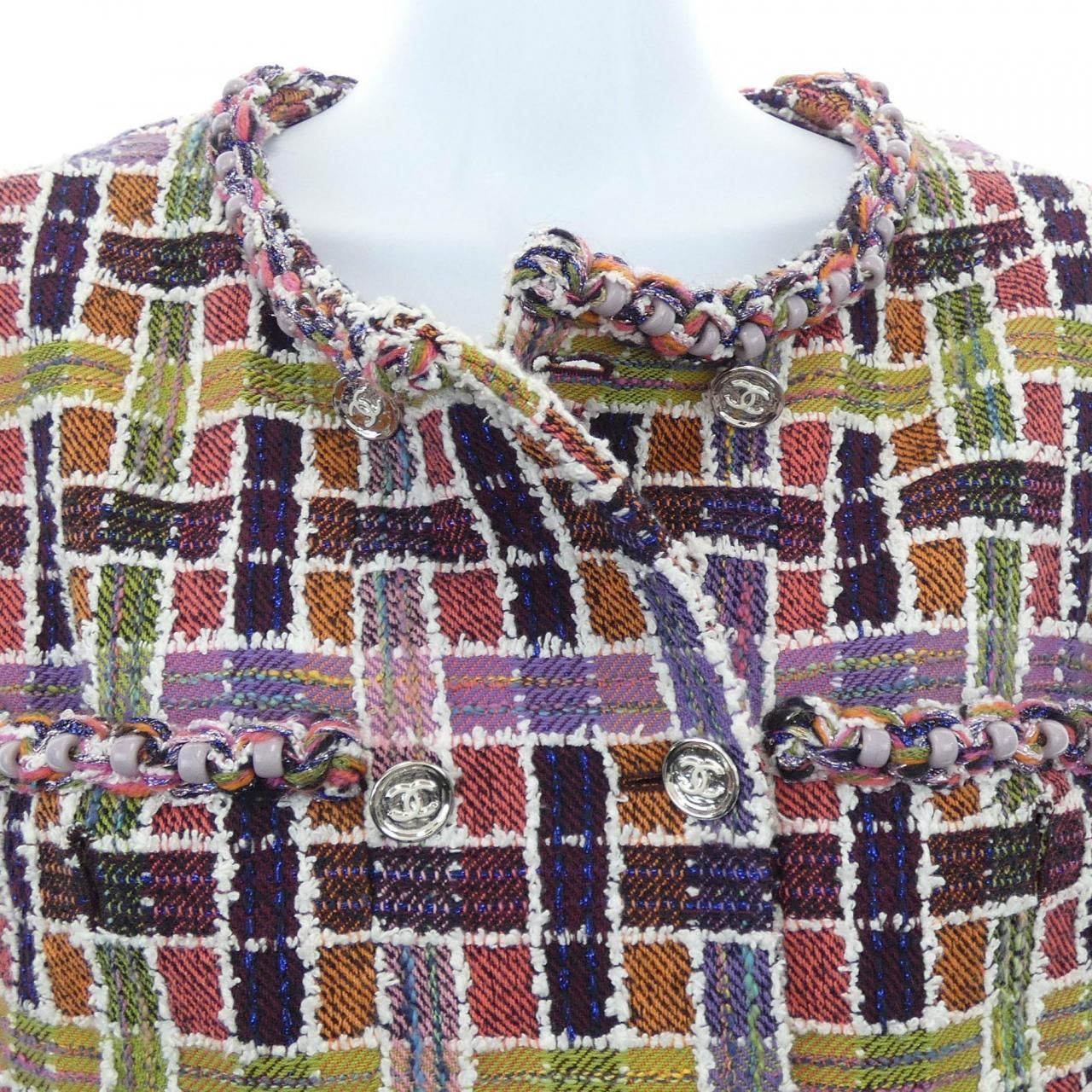Chanel Metiers D'art Collarless Jacket — view 6