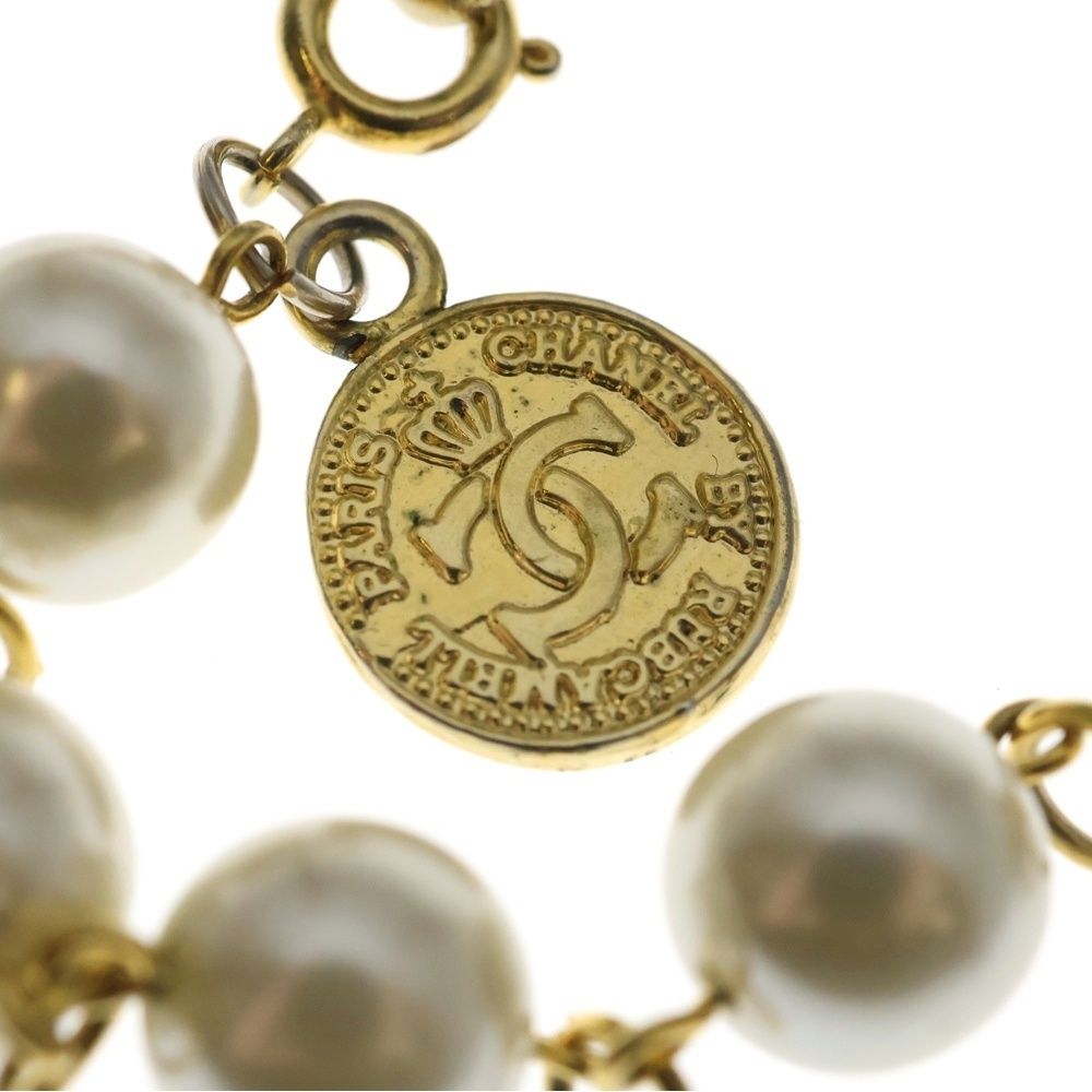 Chanel Quilted Faux Pearl Long Necklace Pendant White Gold — view 4