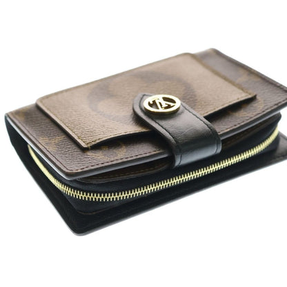 Louis Vuitton Monogram Giant Reverse Portefeuille Juliette Leather Compact — view 5