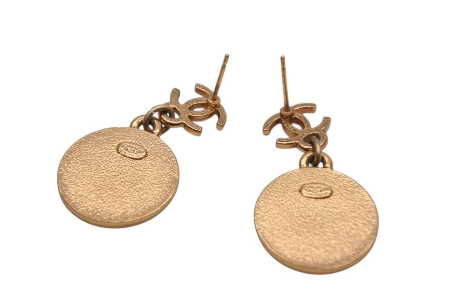 Chanel CC Logo Star Medal Earrings Gold Plated — view 4