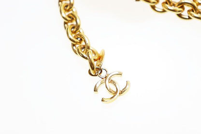 Chanel CC Logo Quilted Chain Belt Vintage Gold — view 4