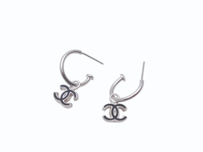 Chanel CC Logo Earrings Hoop Dangling 08 Metal Silver — view 3