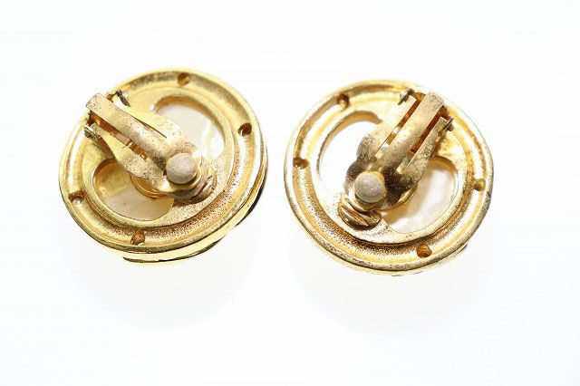 Chanel Vintage Faux Pearl CC Logo Earrings Gold Aa — view 2