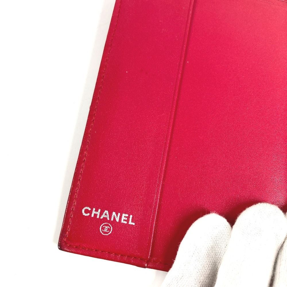 Chanel Passport Case CC Coco Mark Logo Matelasse Quilted Lambskin Red — view 4