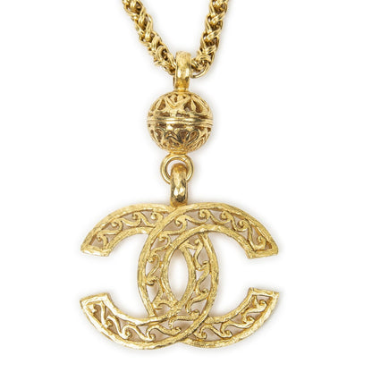 Chanel CC Logo Pendant Necklace Gold Plated — view 2