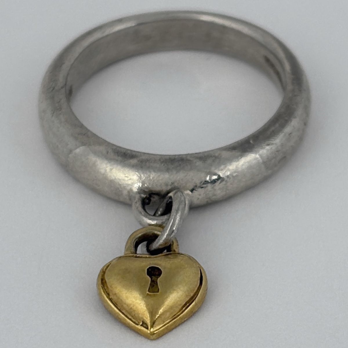 Tiffany & Co Heartlock Ring 750 Silver — view 2