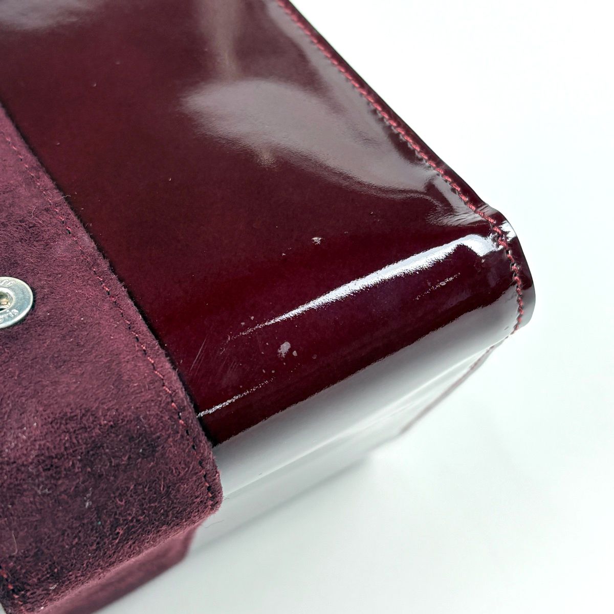 Cartier Trinity Trifold Wallet Billfold Coin Purse Enamel Bordeaux — view 3