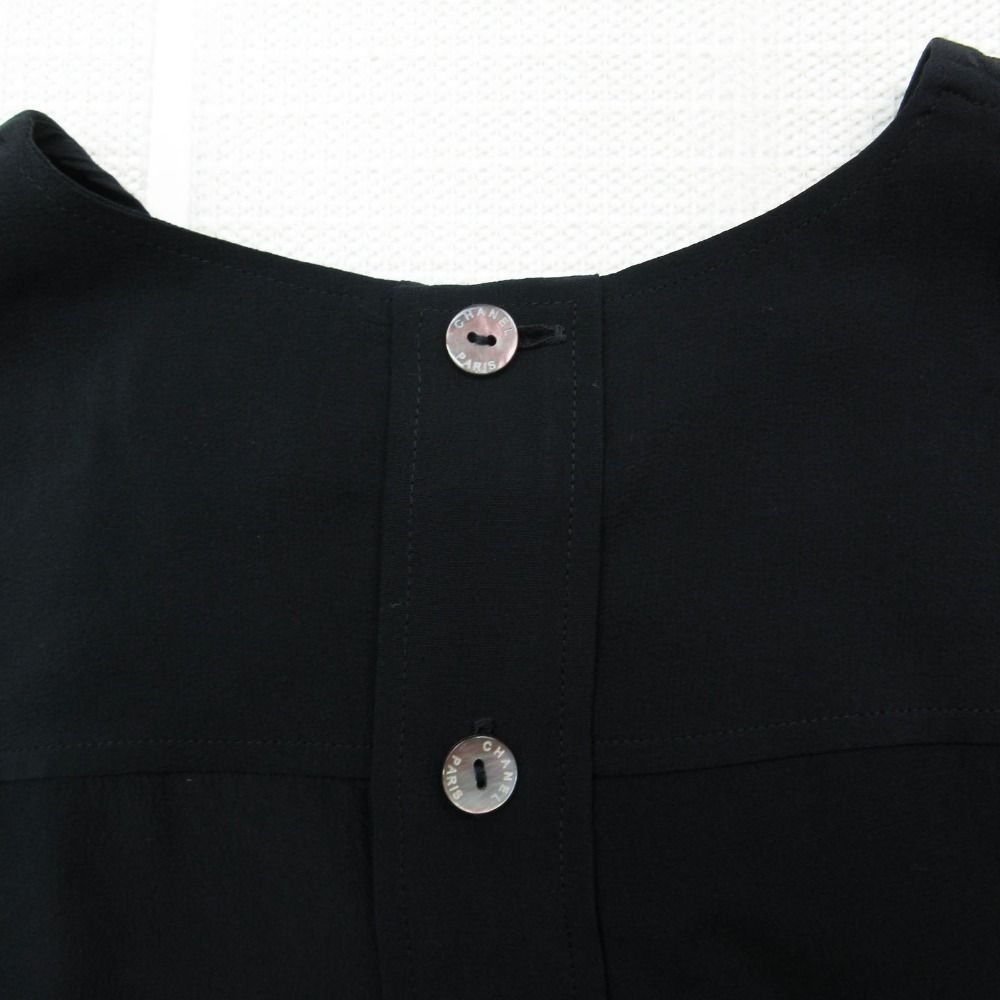 Chanel Silk Cropped Blouse Shirt Sleeveless Short Length with Collar — view 6