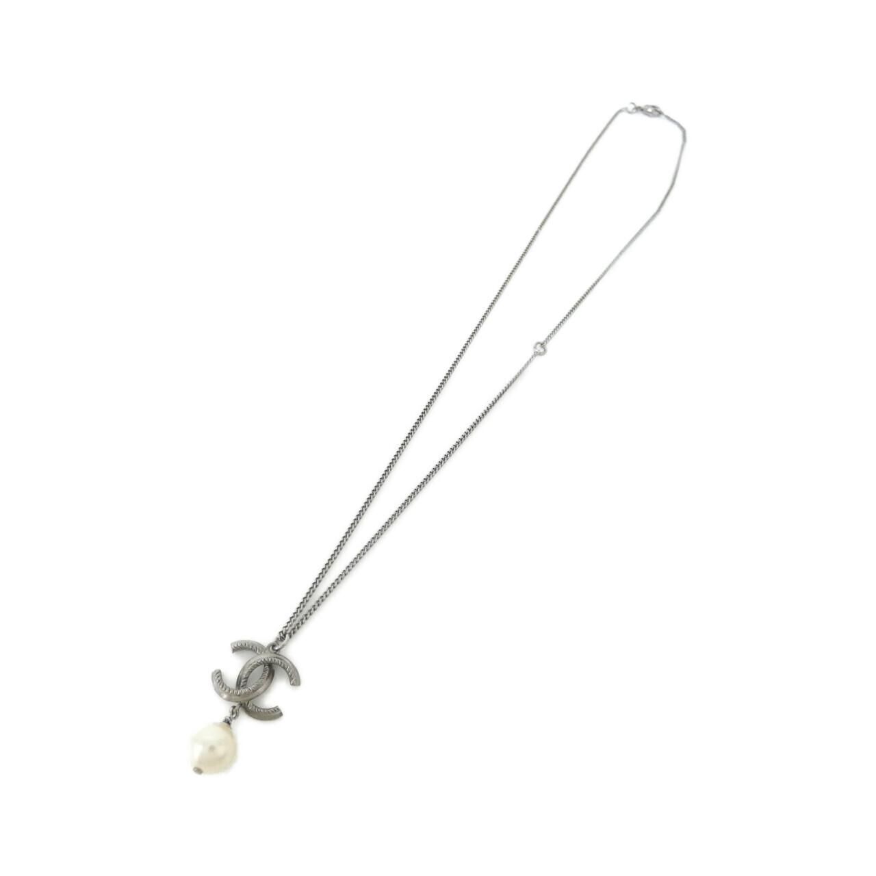Chanel Necklace White — view 2