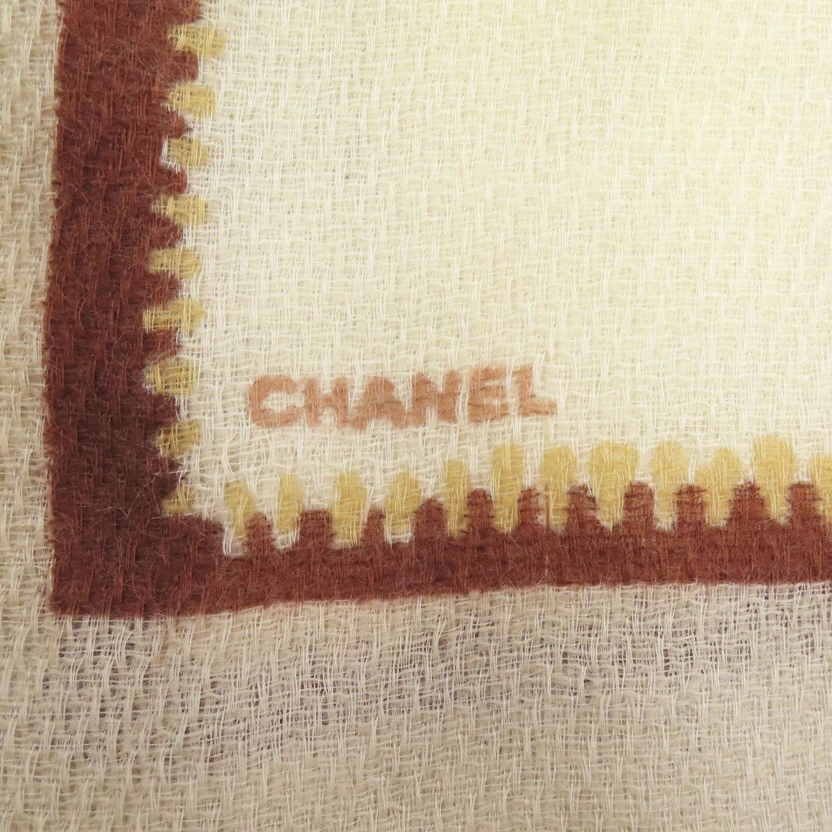 Chanel CC Logo Shawl Wool Yellow Beige — view 4