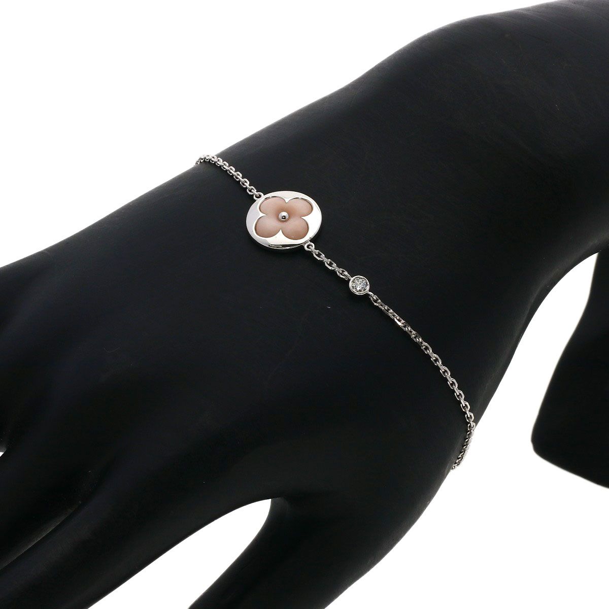 Louis Vuitton Sanna Cles Pink Pearl Diamond Bracelet 18K White Gold — view 5