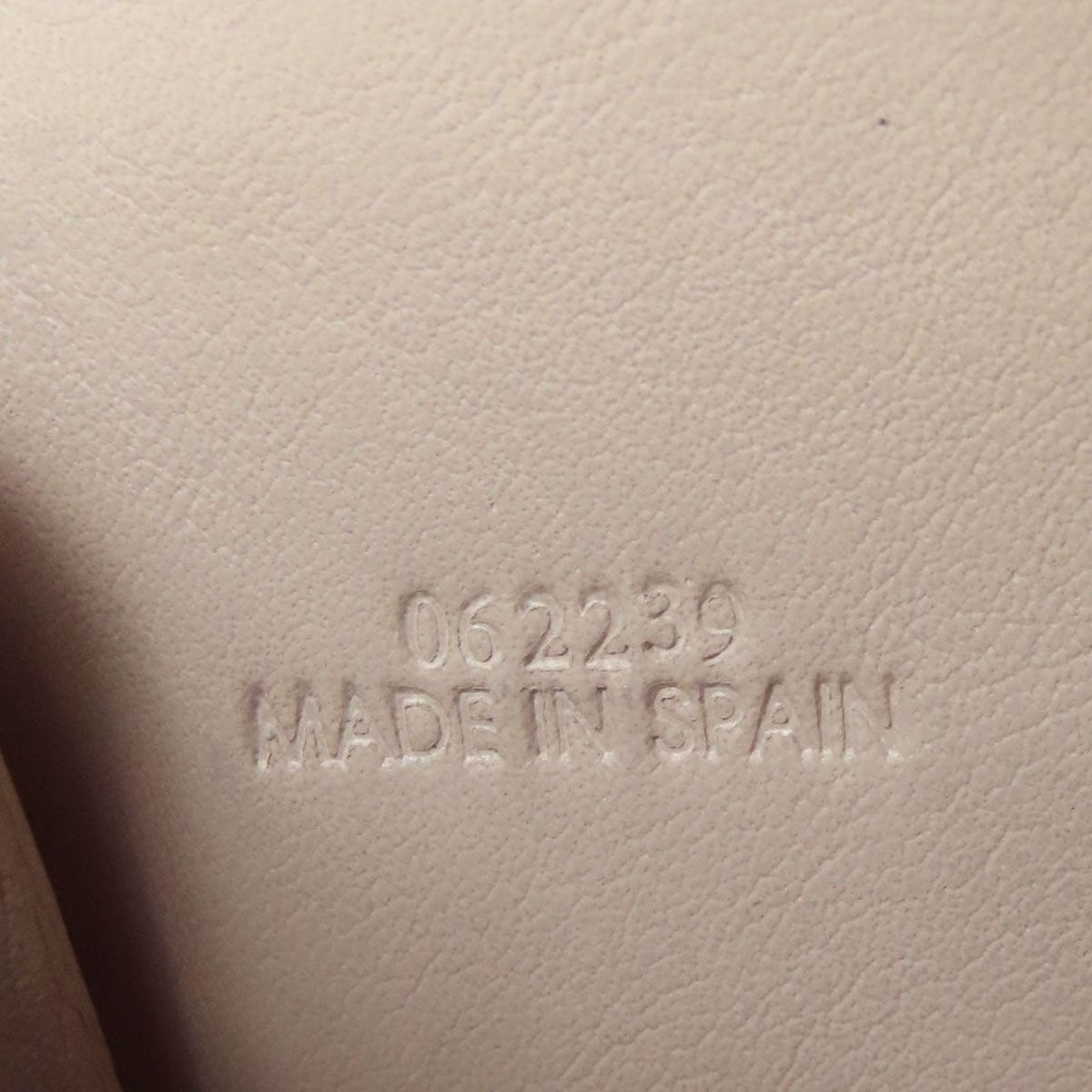 Loewe Anagram Radical Wallet Leather Gray Green — view 7