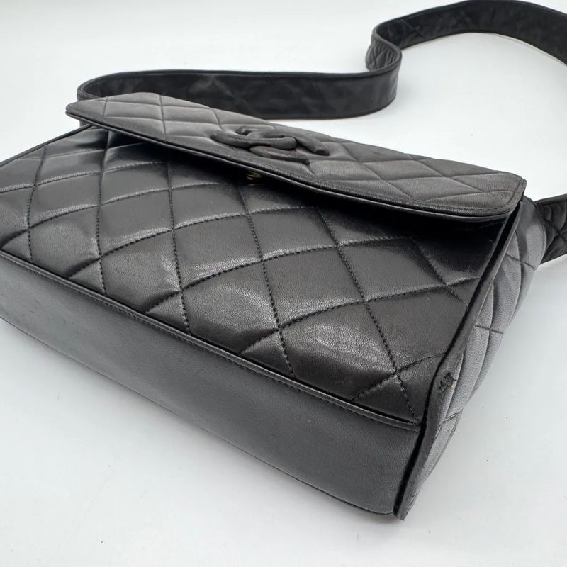 Chanel Shoulder Bag Lambskin Quilted CC Logo Black Leather