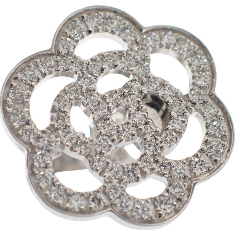 Chanel Camellia Collection Earrings Gold 18K Diamond To Your Ears — view 5