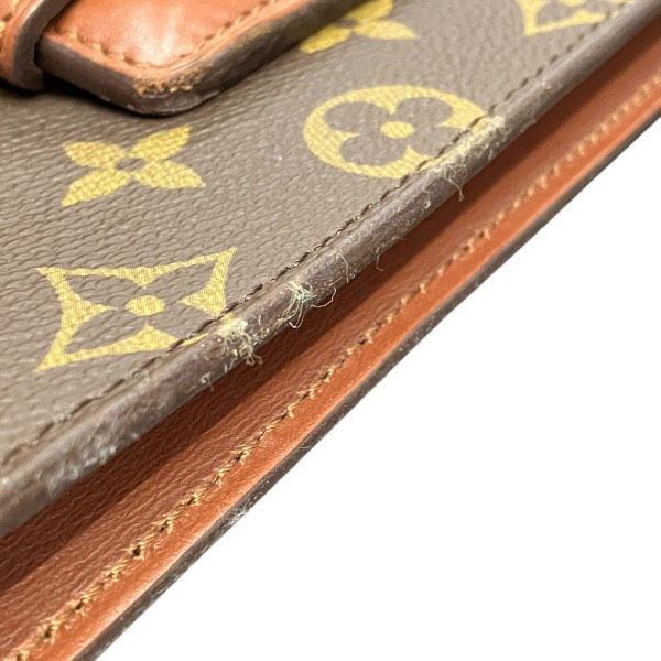 Louis Vuitton Monogram Chaillot Clutch