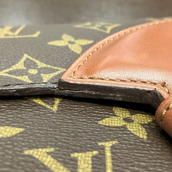 Louis Vuitton Monogram Chaillot Clutch
