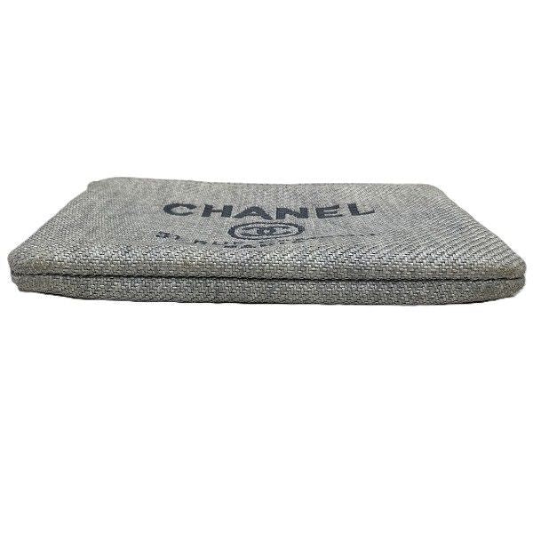 Chanel Deauville Pouch Raffia Light Gray