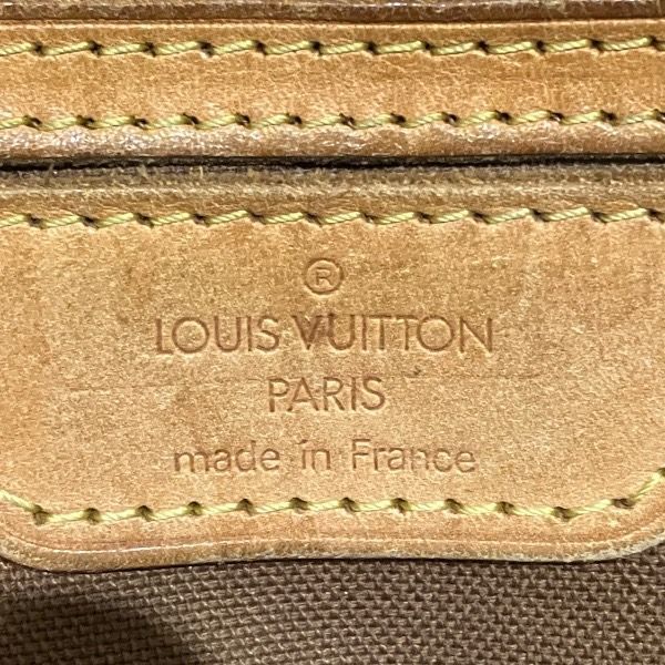 Louis Vuitton Monogram Cabas Mezzo Tote