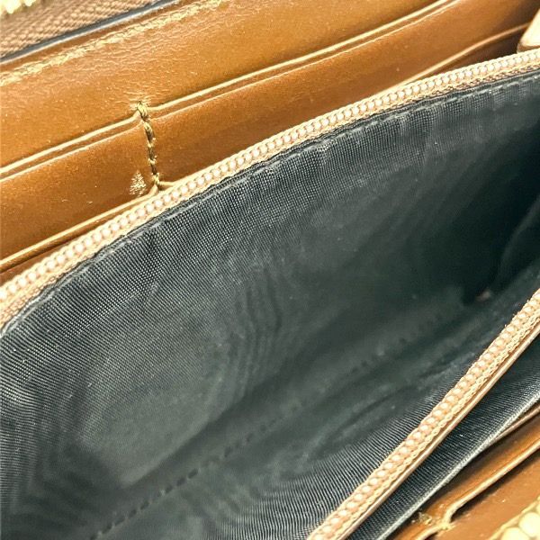 Gucci GG Supreme Zip Around Wallet