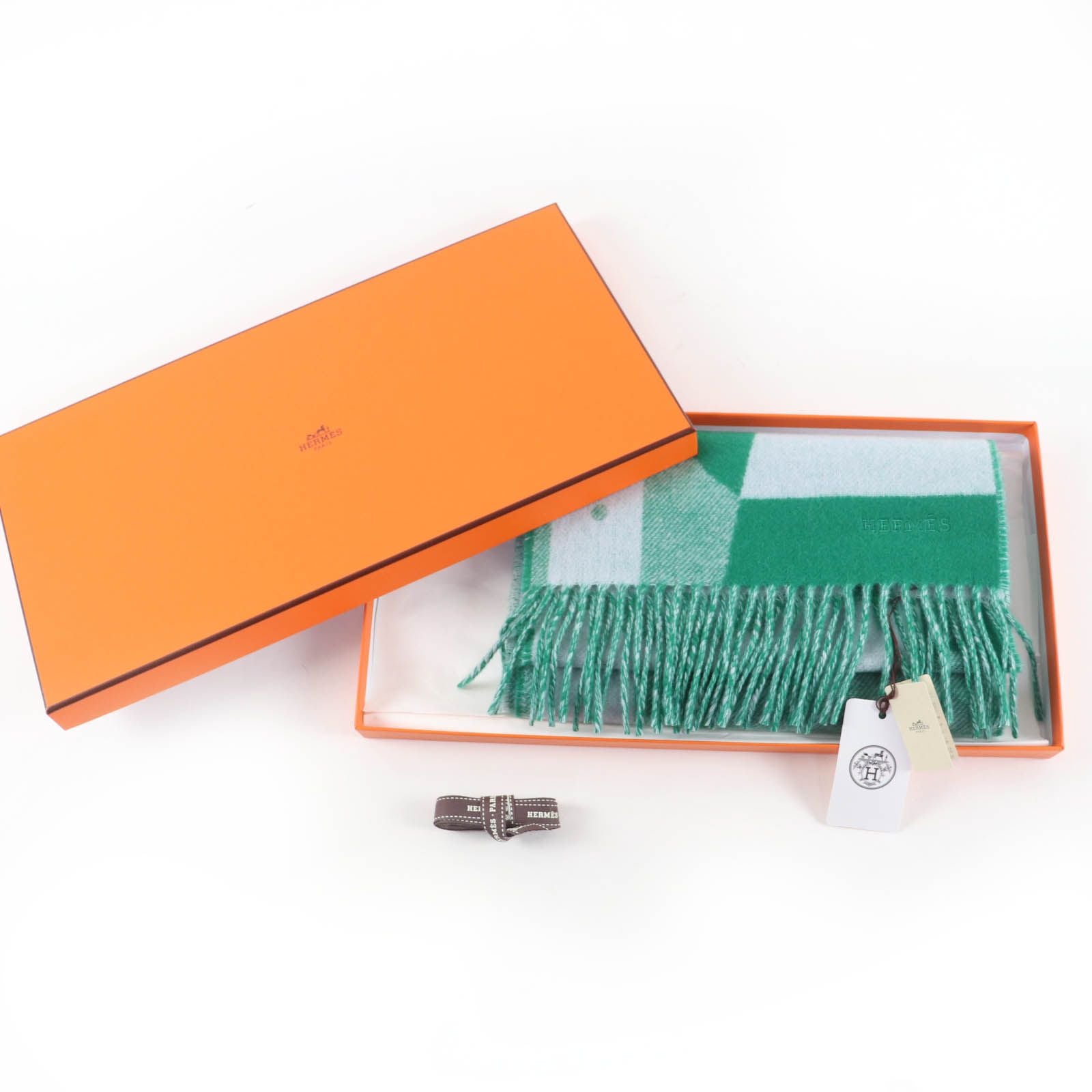 Hermes Workman Female Cashmeremuffler Steady Go Mint/ Bicolor Scarf — view 2