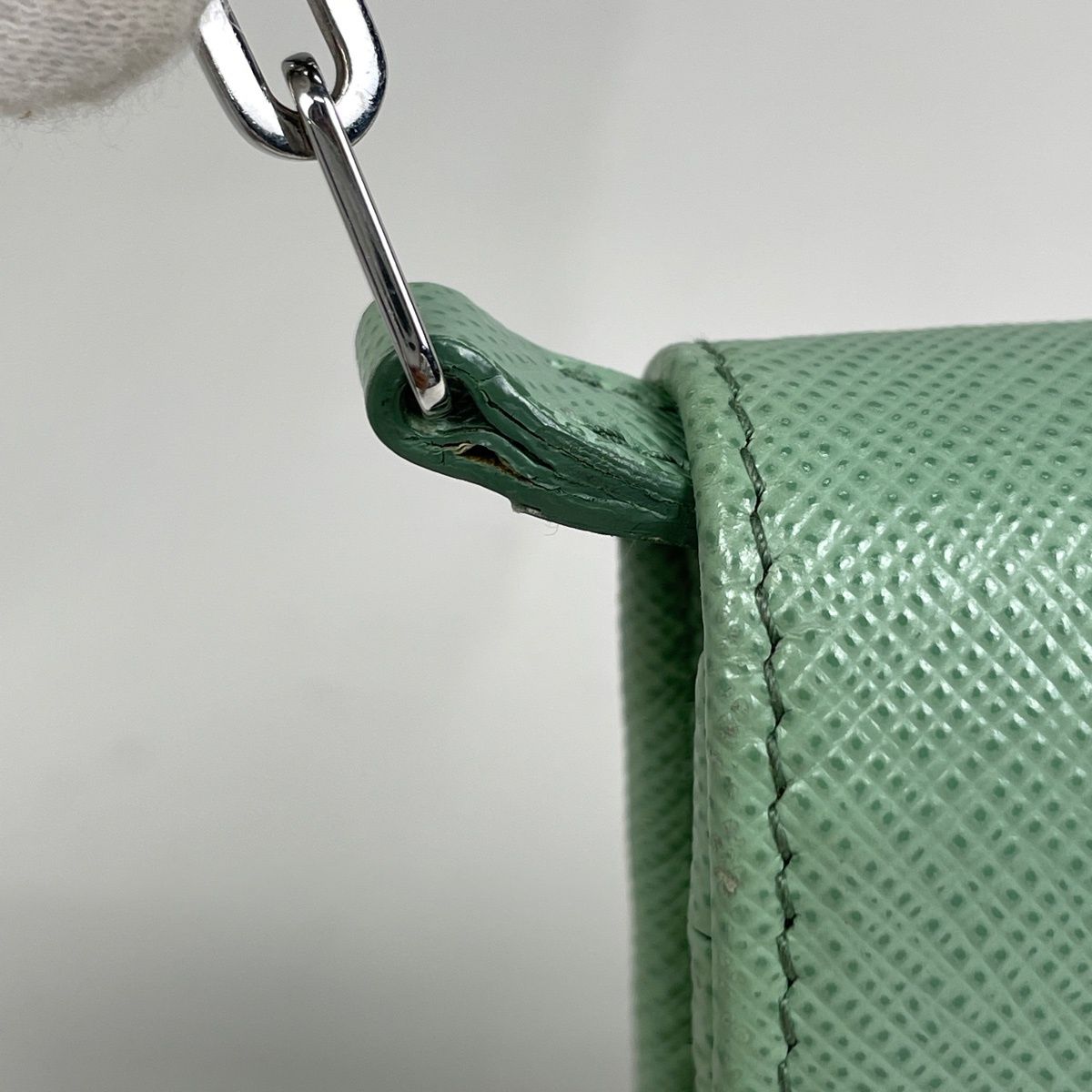 Prada Logo Chain Wallet Leather Green — view 4