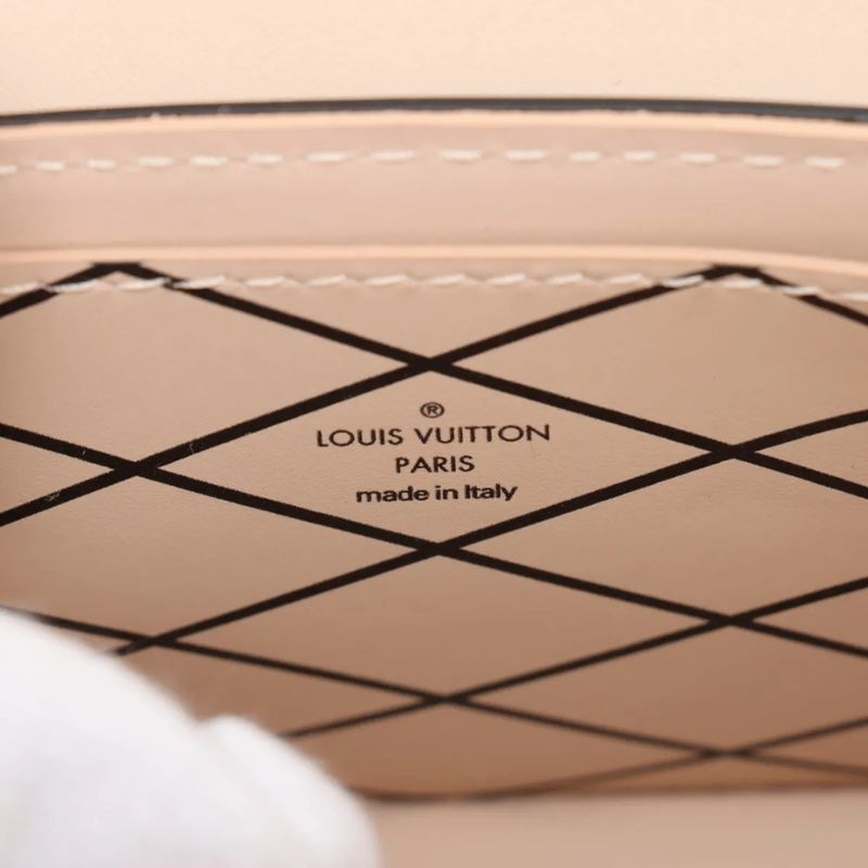 louis vuitton portefeuille trunk  epi blue shoulder bag