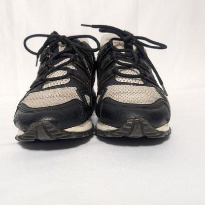 Louis Vuitton Sneakers Run Away