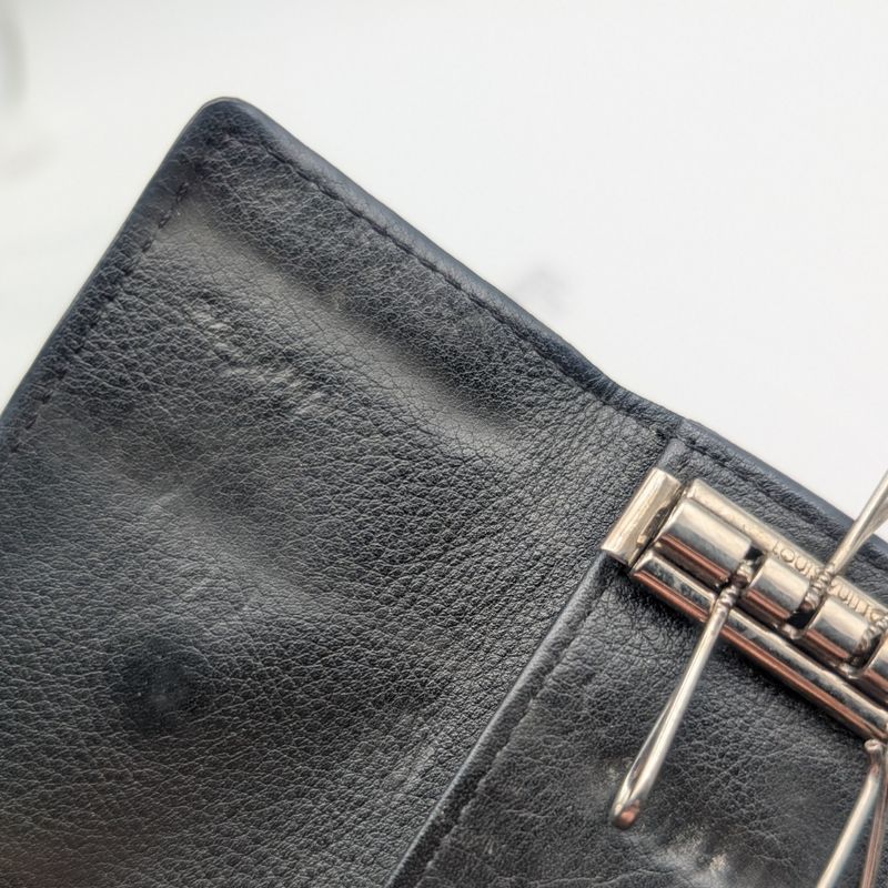Louis Vuitton Key Case Multicles 4 Mahina Noir Black Key Holder