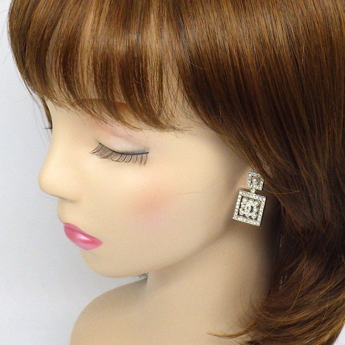 Chanel Earrings CC Logo Cruise Collection Square — view 8