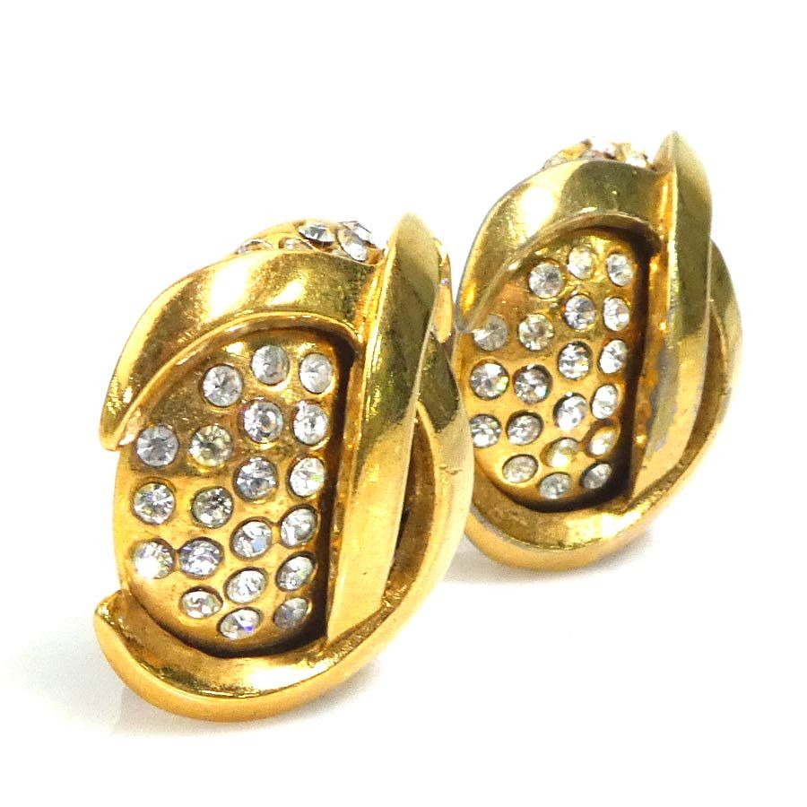 Chanel Earrings CC Logo — view 2