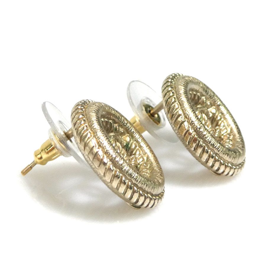 Chanel Earrings CC Logo — view 3