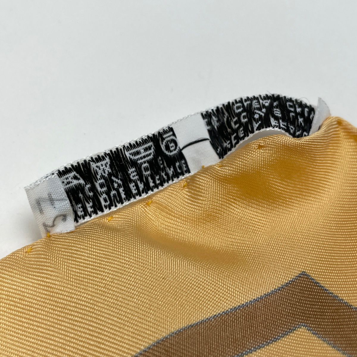 Hermes Carre 90 Casse Noisette Nutcracker Squirrel Pattern Nut Scarf Silk Yellow Multicolor — view 3