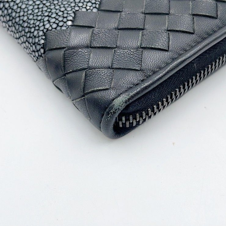 Bottega Veneta Wallet Intrecciato Black Stingray Lambskin Zip Around