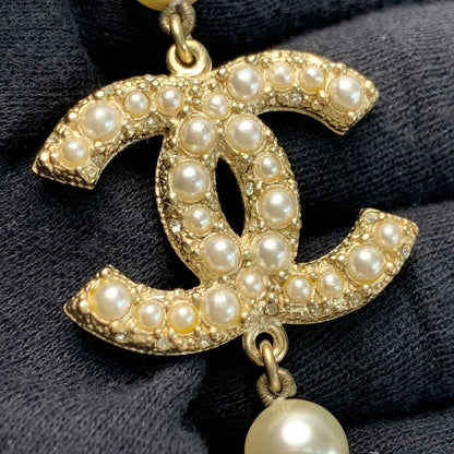 Chanel Pearl CC Logo Shoulder Bag