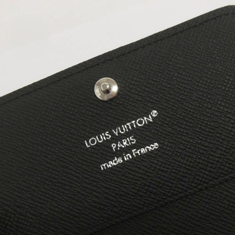 Louis Vuitton Taiga Business Card Holder NM Black Shoulder Bag
