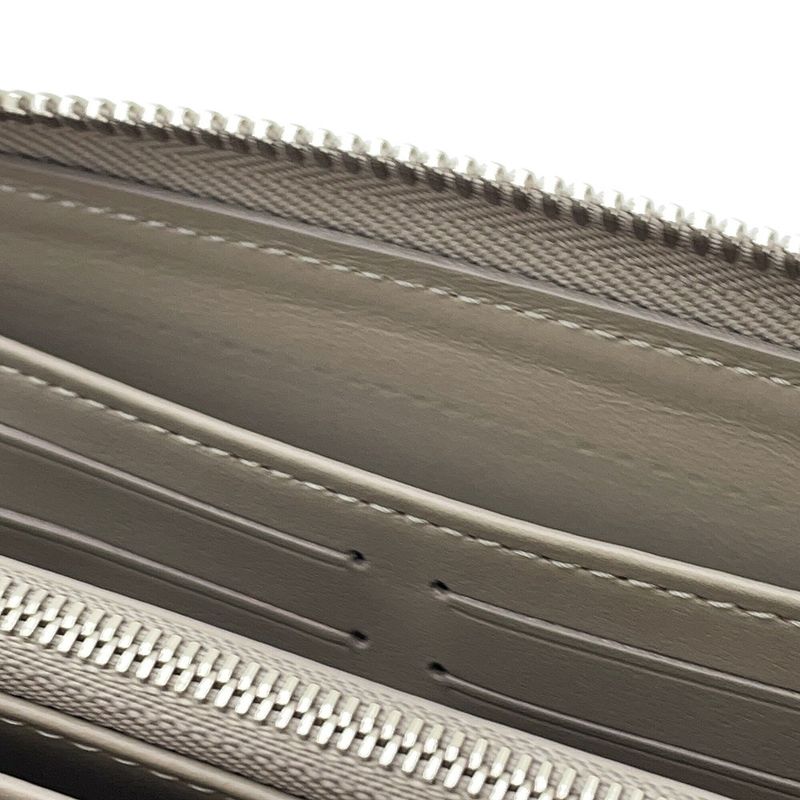 Louis Vuitton Wallet Monogram Mahina Zippy Metallic Gray