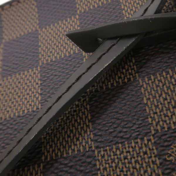 Louis Vuitton Damier Neverfull Pouch
