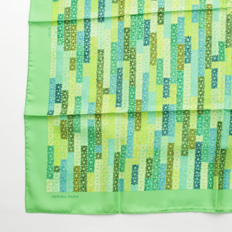Hermes Silk Carre 90 the Rhythm of China Scarf Green