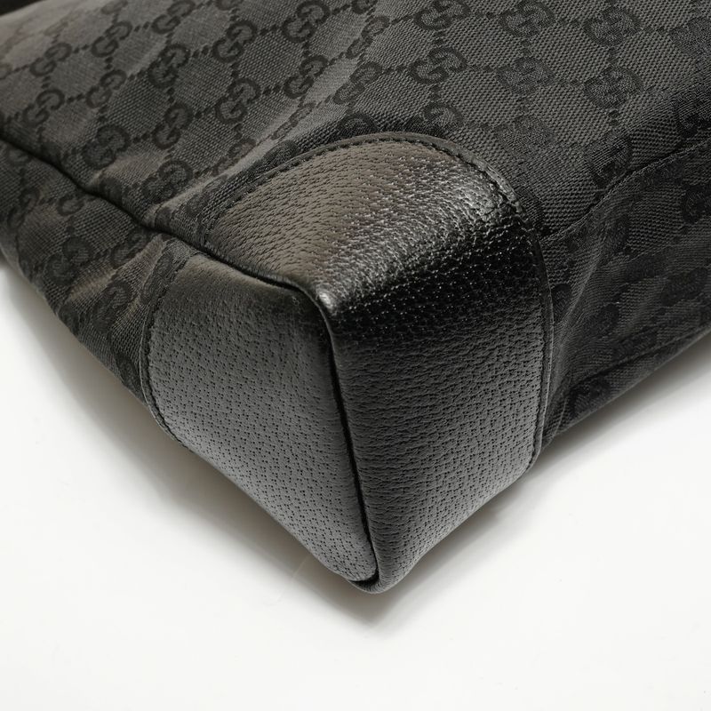 Gucci Shoulder Bag GG Canvas
