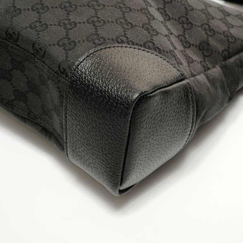 Gucci Shoulder Bag GG Canvas